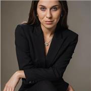 Laureata in giurisprudenza all'universita degli studi di Firenze con votazione 110Lode con tesi in diritto processuale penale